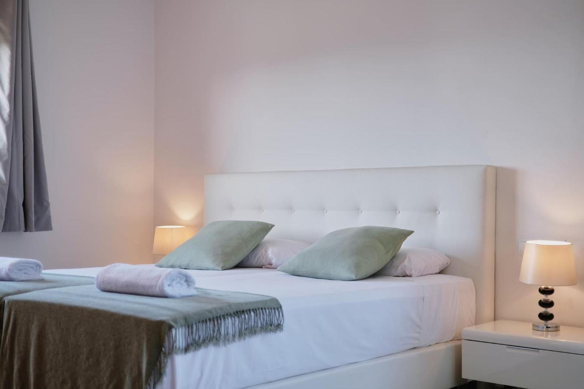 Villa Romeo 2Km From Ibiza Town And 1Km From Talamanca Beach Santa Eularia des Riu Exterior photo