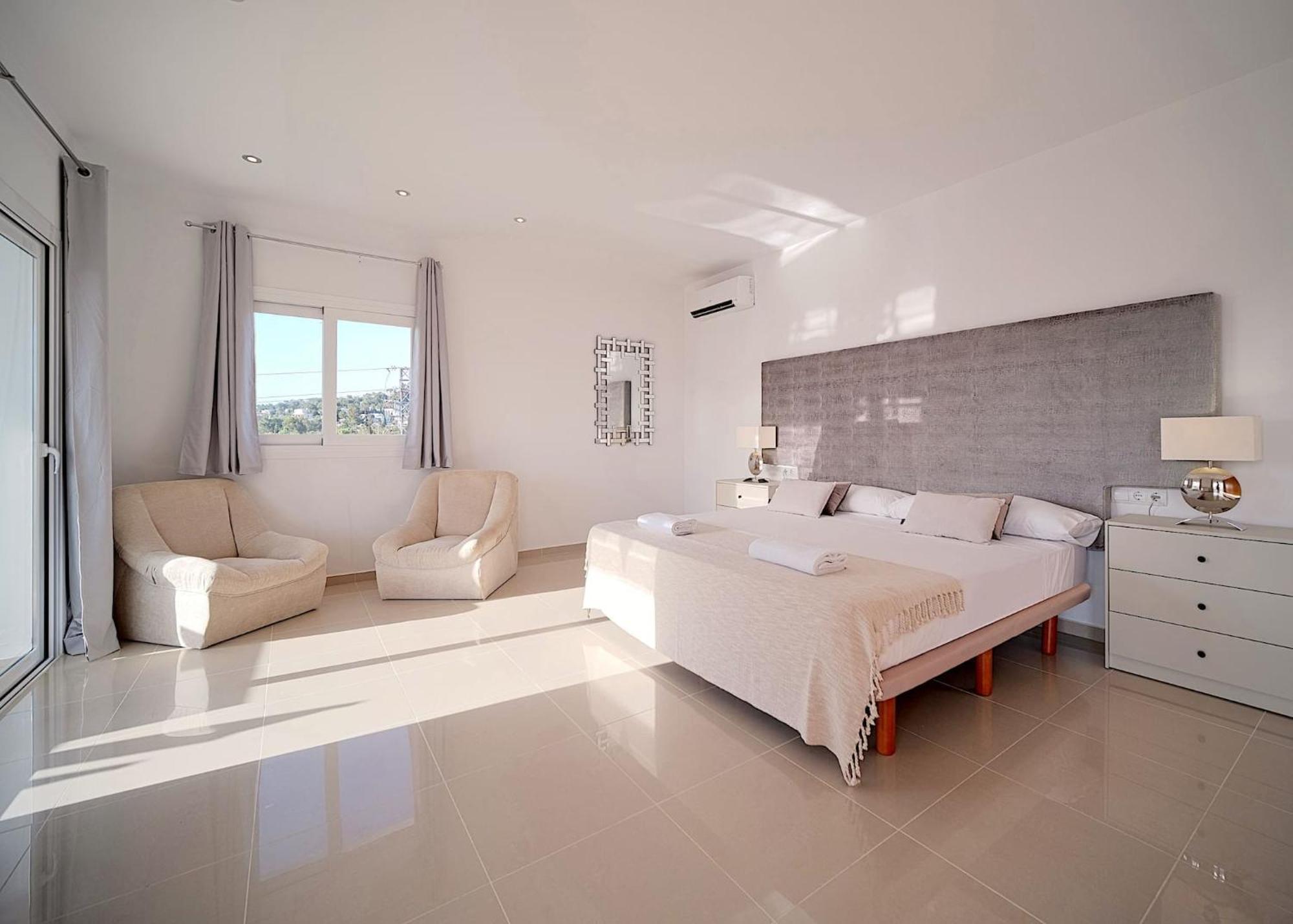 Villa Romeo 2Km From Ibiza Town And 1Km From Talamanca Beach Santa Eularia des Riu Exterior photo