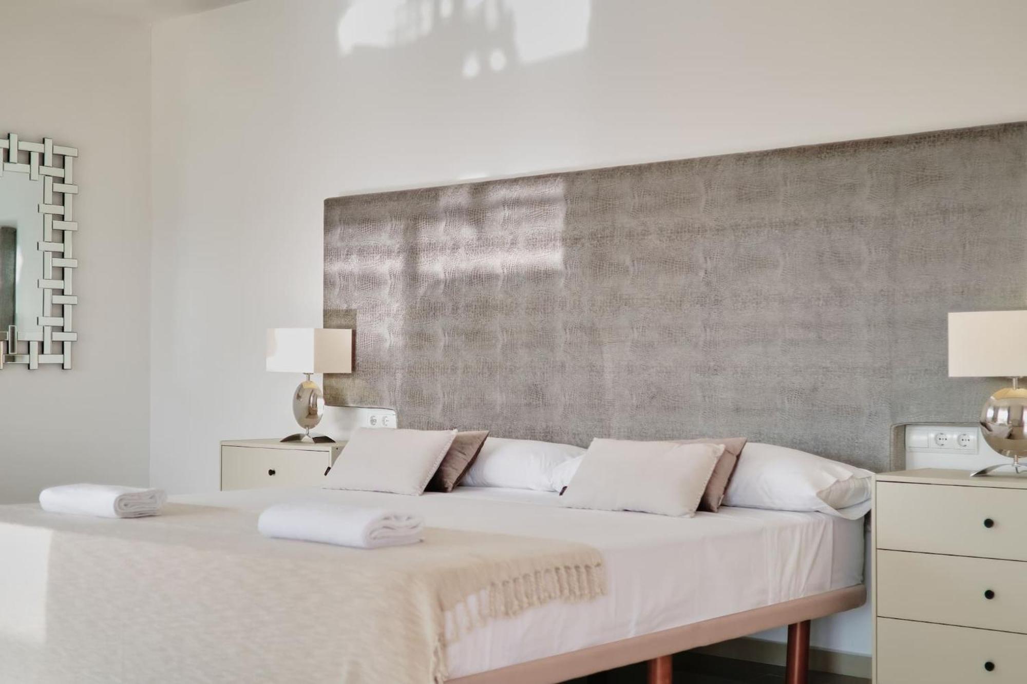 Villa Romeo 2Km From Ibiza Town And 1Km From Talamanca Beach Santa Eularia des Riu Exterior photo